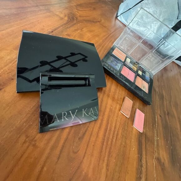 Mary Kay bundle - Picture 5 of 11